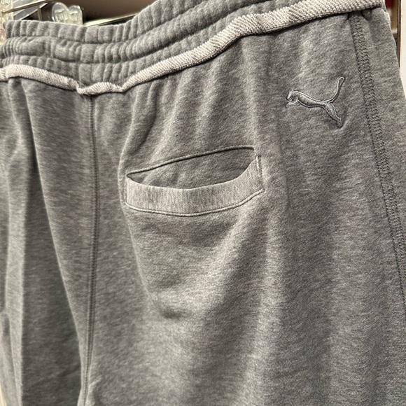 Puma sweatshorts - Picture 5 of 6
